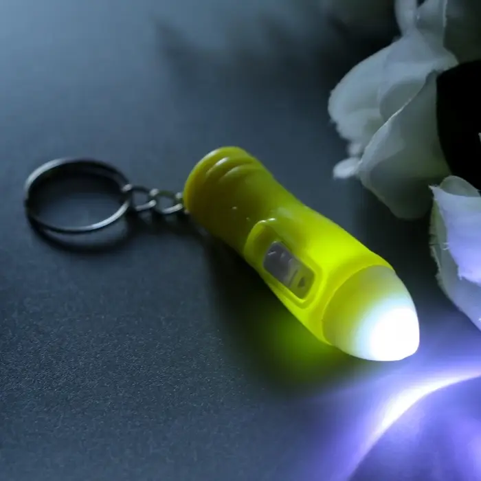 Фонарик брелок для ключей на кольце &laquo;Ручка&raquo;, светит, 5&times;1&times;1 см, МИКС