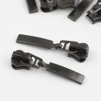 Бегунок для молнии &laquo;Трактор&raquo;, №5, цвет чёрный никель