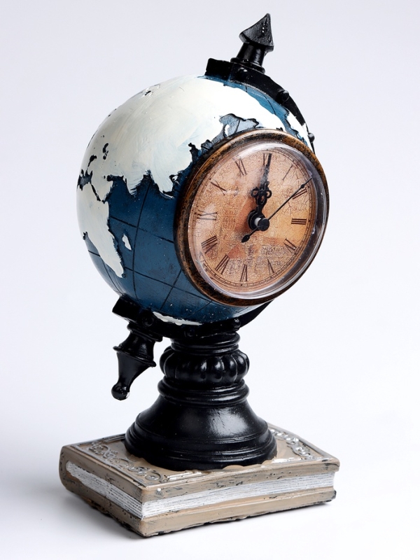 Часы настольные интерьерные, &laquo;Глобус&raquo;,  на батарейках, 11&times;7.8&times;13 см, d-8 см
