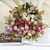 Букет &laquo;Ранункулюс с шариками&raquo;, 2&times;24 см, МИКС