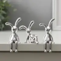 Сувенир пластик "Длинноухие зайцы" серебро набор 3 шт 3х8,7х4,4 см 2,5х5,5х5,7 см