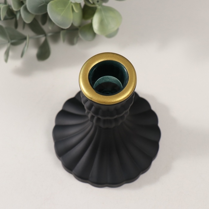 Подсвечник стекло на 1 свечу Подсвечник стекло на 1 свечу "Салли" матовый чёрный с золотом d=2 см 8х8х10 см