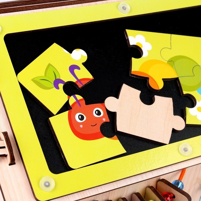 Бизиборд &laquo;Играйка&raquo;