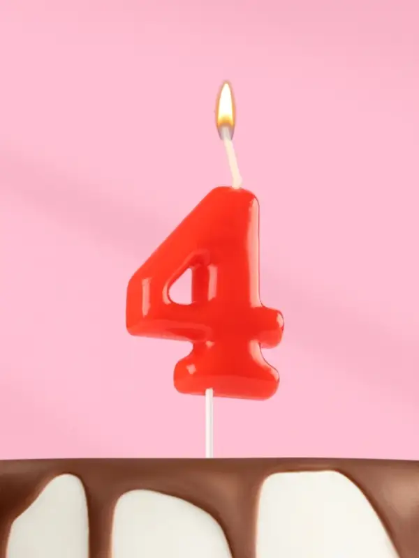 Свеча в торт &laquo;Красная&raquo;, цифра 4