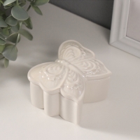 Шкатулка керамика "Бобочка фигурная" белый перламутр 7,3х7,3х4,5 см Шкатулка керамика "Бобочка фигурная" белый перламутр 7,3х7,3х4,5 см