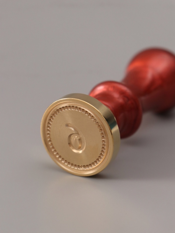 Печать для сургуча с пластиковой ручкой Печать для сургуча с пластиковой ручкой "Классика цифра 6" 2,5х2,5х6,3 см