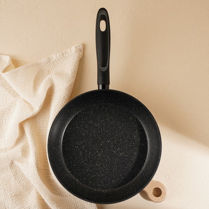 Сковорода алюминиевая с антипригарным покрытием SL Home, d=26, h=4,9 см, индукция, цвет чёрный Сковорода алюминиевая с антипригарным покрытием SL Home, d=26, h=4,9 см, индукция, цвет чёрный