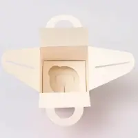 Коробка для 1 капкейка &laquo;Чудеса случаются&raquo;, 9.2&times;9.2&times;11 см, упаковка