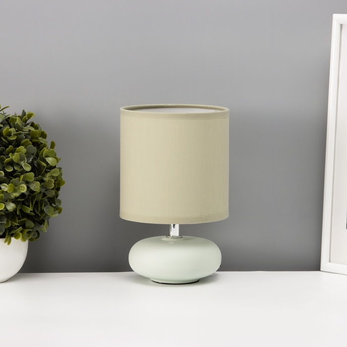 Настольная лампа Настольная лампа "Ассенса" Е14 40вт фисташковый 13х13х22 см