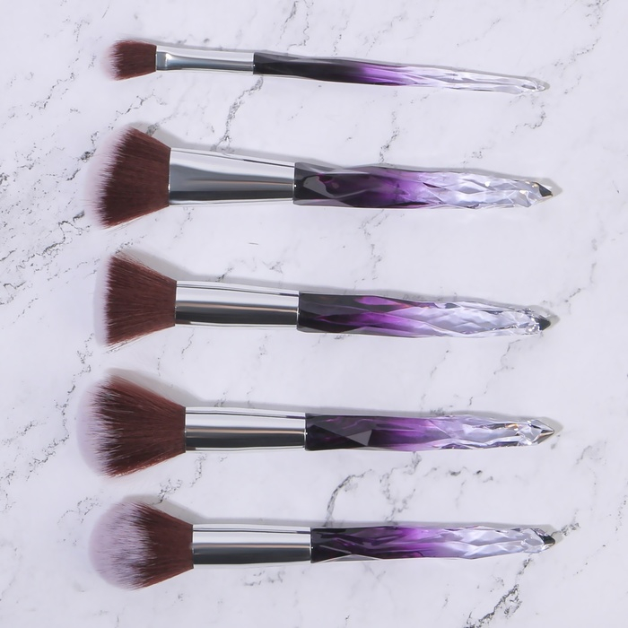 Набор кистей для макияжа «Luminous», 10 предметов, PVC - чехол, цвет чёрный/фиолетовый Набор кистей для макияжа «Luminous», 10 предметов, PVC - чехол, цвет чёрный/фиолетовый