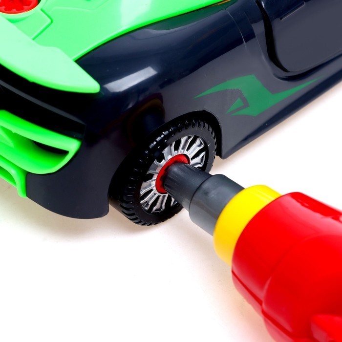 Конструктор винтовой &laquo;Спорткар&raquo;, с электрическим шуруповёртом, свет и звук, 24 детали