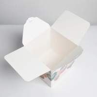 Коробка подарочная новогодняя складная &laquo;Волшебство нового года&raquo;, 18 х 18 х 18 см, Новый год