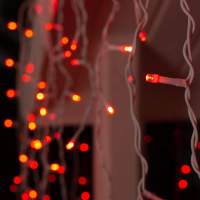 Гирлянда &laquo;Бахрома&raquo; 3 &times; 0.9 м, IP44, УМС, белая нить, 232 LED, свечение красное, 220 В