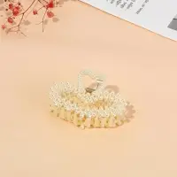 Краб для волос "Лиллиан" сердце, 8 см, белый