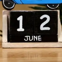 Календарь настольный &laquo;Мопед&raquo;, 14&times;5.5&times;14 см, дерево, синий