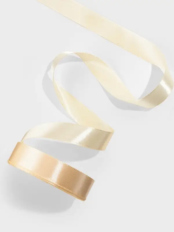 Лента атласная, 20 мм, 23&plusmn;1 м, светло-бежевая №02