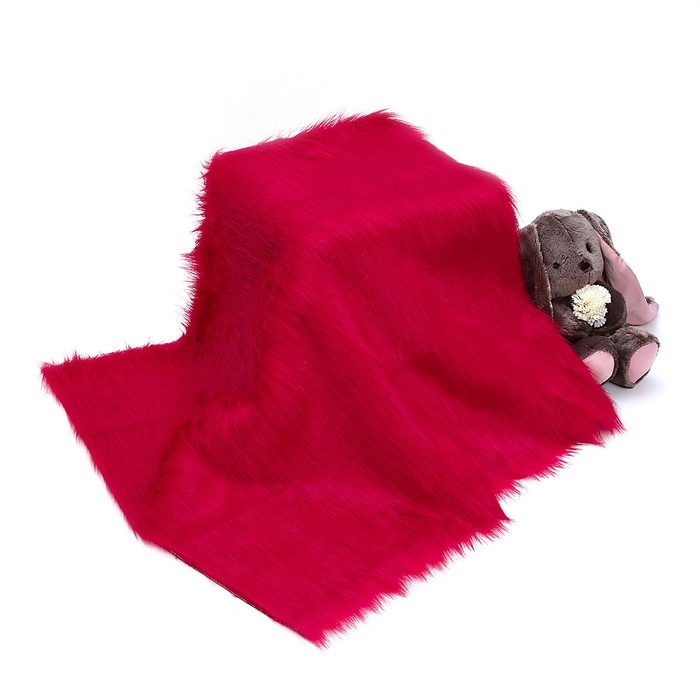 Лоскут 50 &times; 50 см, мех длинноворсовый на трикотажной основе, цвет малиновый