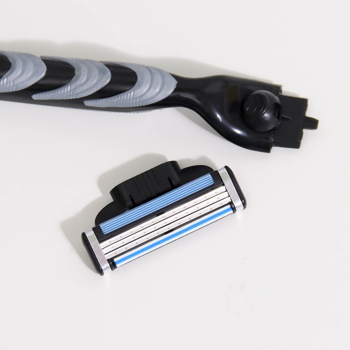 Станок бритвенный и 12 сменных кассет, совместимы с Gillette Mach3 Станок бритвенный и 12 сменных кассет, совместимы с Gillette Mach3