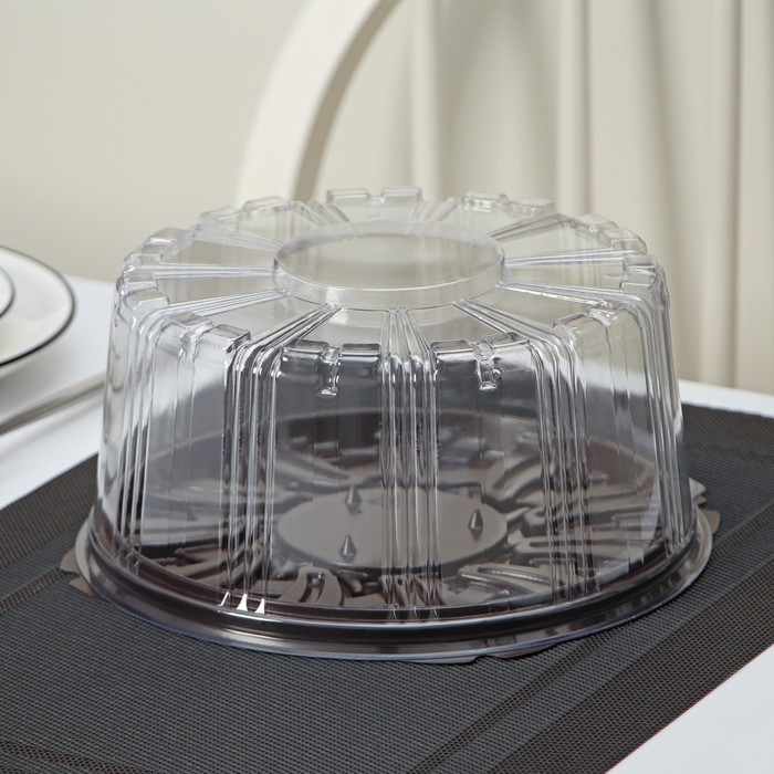 Тортовница пластиковая одноразовая с крышкой УТ-77, 22,5×10,7 см, внутренний 19×9,3 см, цвет прозрачный, коричневый Тортовница пластиковая одноразовая с крышкой УТ-77, 22,5×10,7 см, внутренний 19×9,3 см, цвет прозрачный, коричневый