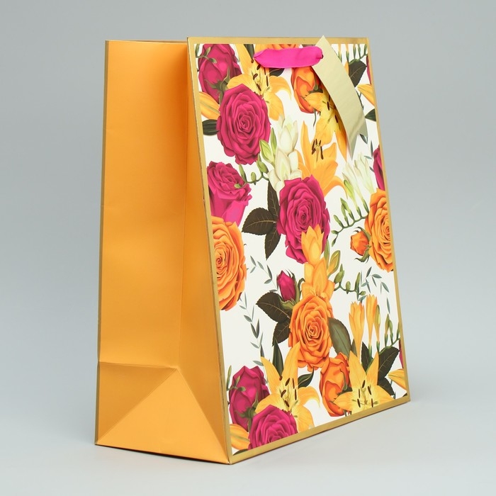 Пакет подарочный с шильдиком, упаковка, &laquo;На радость тебе&raquo;, 30.5 х 25 х 12.5 см