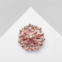 Брошь &laquo;Цветок&raquo; франжипани в стразах, цветная в розовом золоте