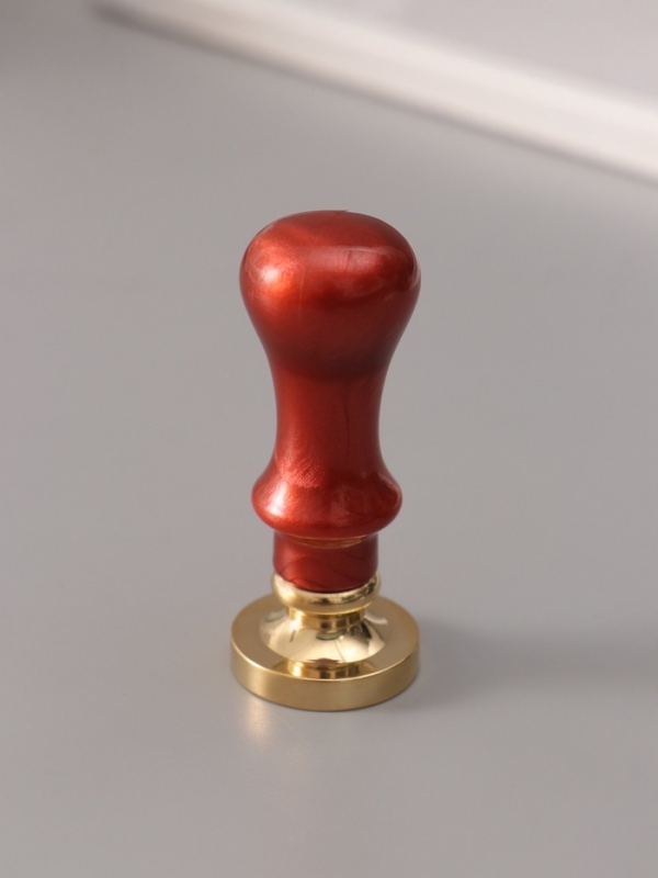 Печать для сургуча с пластиковой ручкой "Буква Q на вензеле" 2,5х2,5х6,3 см