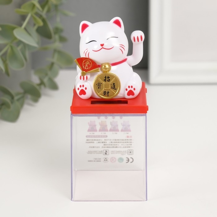 Маятник пластик "Белый Манэки-нэко с веером и монеткой" 5х5х5 см