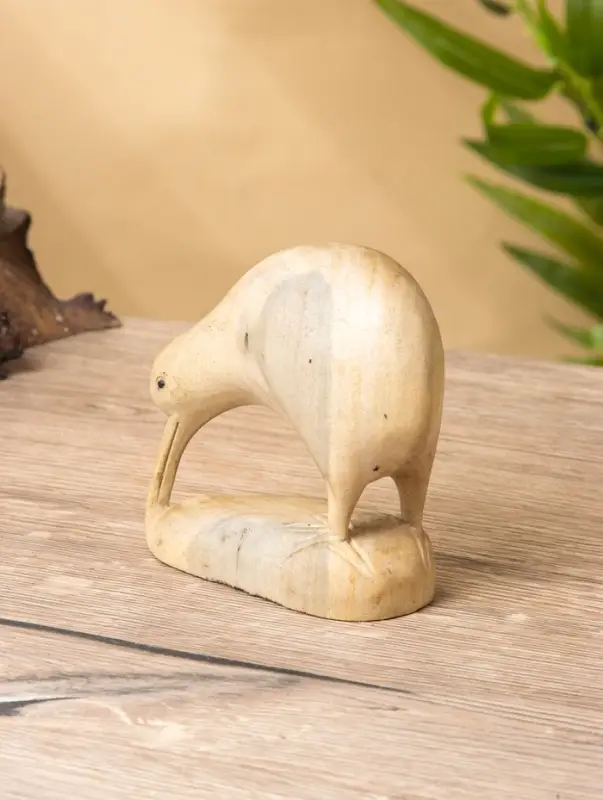 Сувенир "Птица Киви" дерево Суар, 10х5х9 см, цв. бежевый