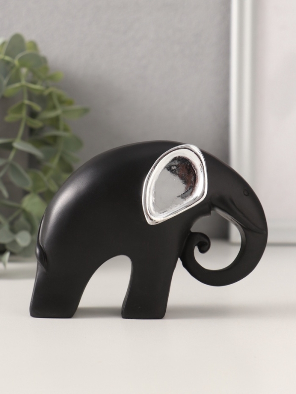 Сувенир полистоун "Чёрный слон с серебр. ушками хобот завиток" серебряный цветок 12х5х9 см   1074030