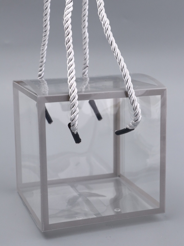 Коробка из PET с ручками, серебрянная, 10 х 10 х 10 см