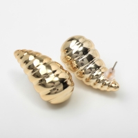 Серьги пластик &laquo;Капля&raquo; вибрация, цвет золото