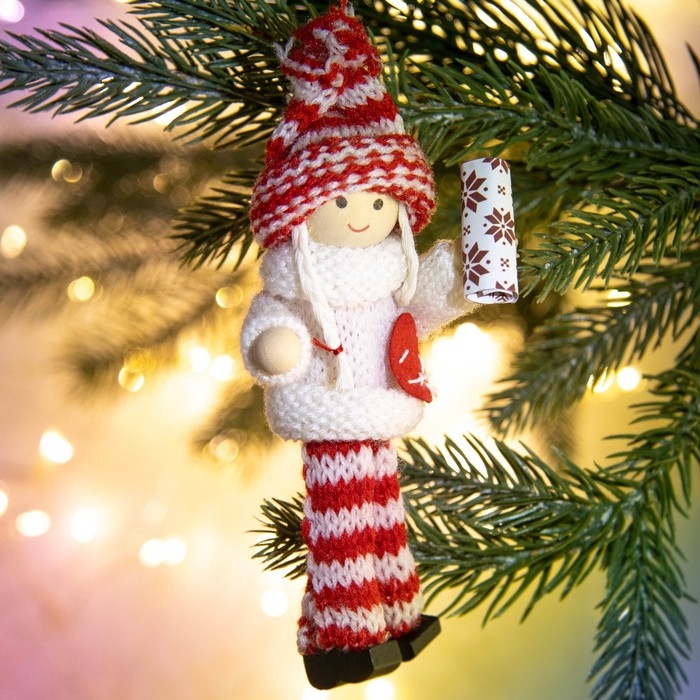 Ёлочная игрушка новогодняя новогодняя &laquo;Новый год: Любви и тепла&raquo;, 14 см х 7 см х 3 см