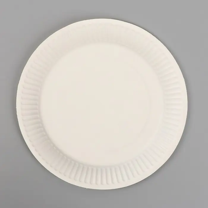 Тарелка одноразовая бумажная "Сердца"