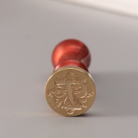 Печать для сургуча с пластиковой ручкой "Буква T на вензеле" 2,5х2,5х6,3 см