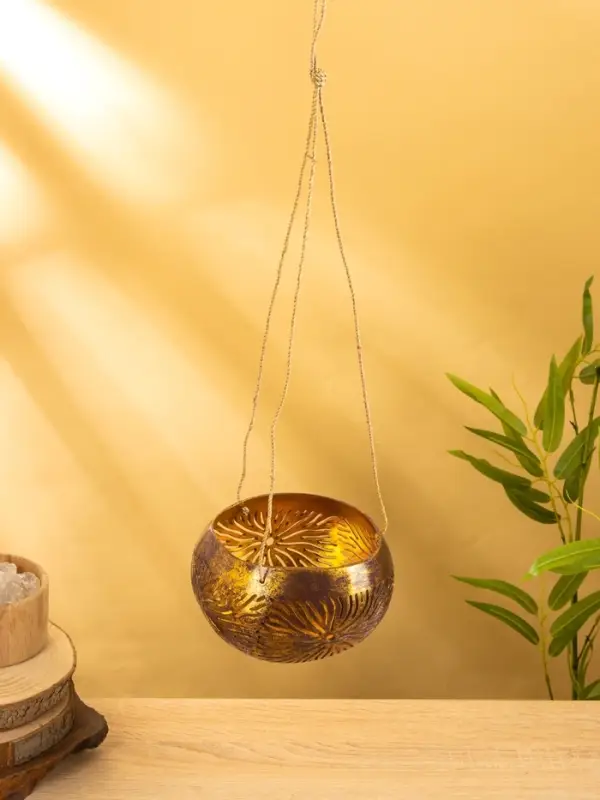 Подсвечник подвесной из кокоса, 14&times;14&times;10 см, золотой
