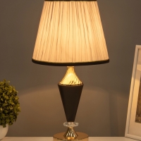 Лампа настольная &laquo;Барин&raquo; 1х40Вт Е27 черный/золото 25х25х47см