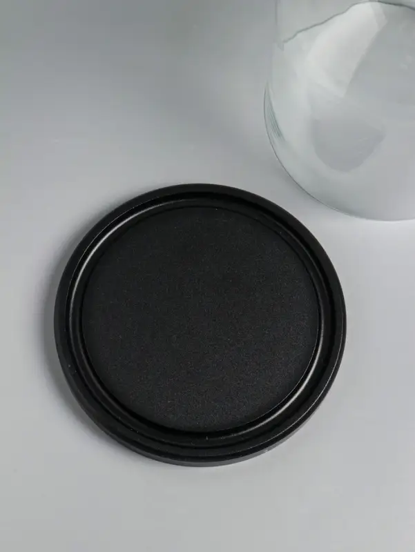 Стеклянный купол-клош на деревянной подставке 17х25 см, чёрный