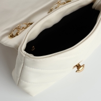 Сумка-мессенджер на клапане, цвет белый Сумка-мессенджер на клапане, цвет белый