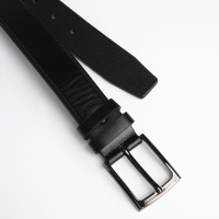 Ремень мужской «Великан», ширина 4 см, винт, пряжка металл, цвет чёрный Ремень мужской «Великан», ширина 4 см, винт, пряжка металл, цвет чёрный