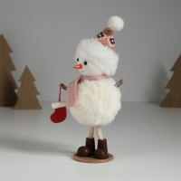 Сувенир текстиль "Снеговик в розовом шарфике, с носочком" 11х7х17,3 см Сувенир текстиль "Снеговик в розовом шарфике, с носочком" 11х7х17,3 см