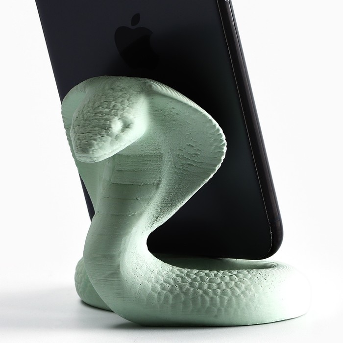 Подставка новогодняя под телефон &laquo;Кобра&raquo;, зелёная, 8,5 х 7,5 см