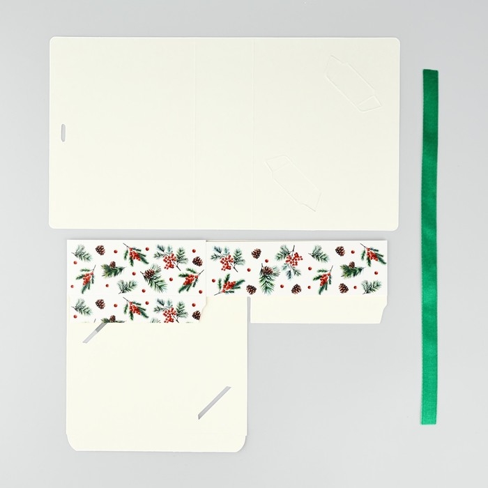 Складная новогодняя коробка-книга &laquo;Новогодний венок&raquo;, 16,5 х 12,5 х 5 см, Новый год