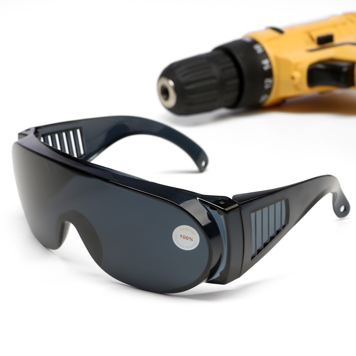 Очки защитные ТУНДРА, черные, открытого типа, ударопрочный материал