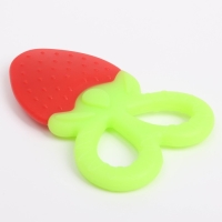 Прорезыватель силиконовый &laquo;Клубничка&raquo;, Крошка Я