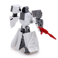 Робот &laquo;Шаттл&raquo;, трансформируется, с металлическими элементами