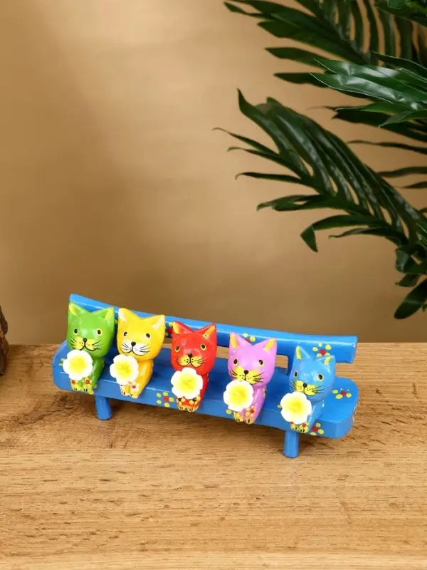 Сувенир "Котята на скамейке" дерево 19х8х6 см, цв. голубой