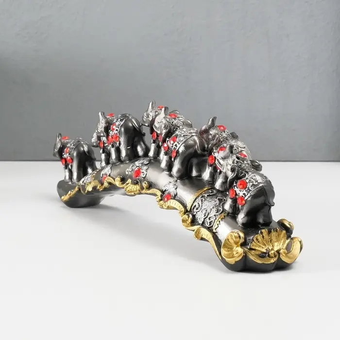 Фигурка полистоун &laquo;7 слонов на дуге со стразами&raquo;, 29.5&times;7&times;5 см