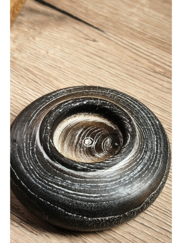 Подсвечник из дерева Джати, d 3 см,10х10х4 см, цв. темно-коричневый