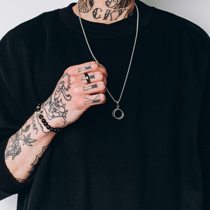 Мужской кулон, &laquo;Викинг&raquo; переплетение колец, цвет чернёное серебро, 60 см