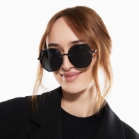 Очки солнцезащитные uv 400, дужка 14.7 см, ширина 13.8 см, линза 5.7&times;6 см